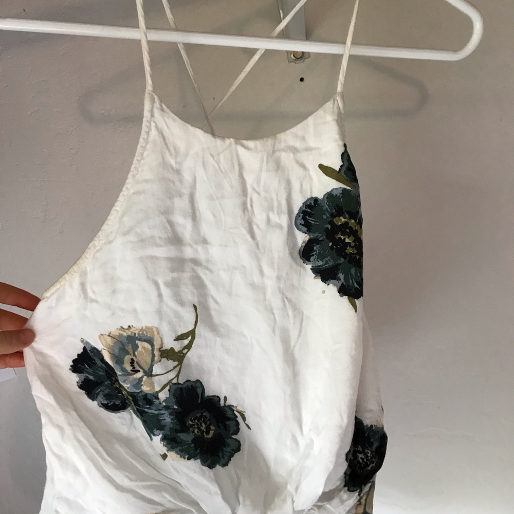 Loose backless top